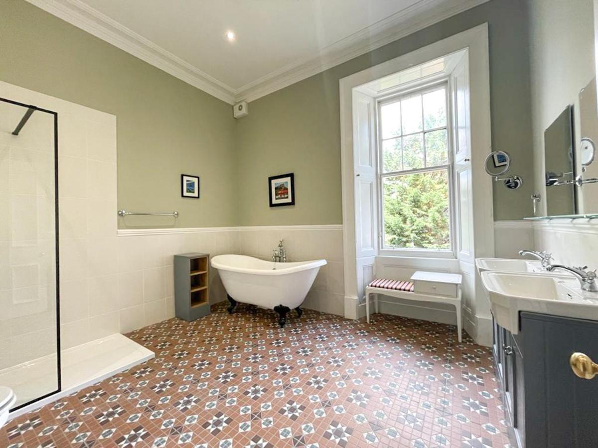 Remarkable 5Br Townhouse With Garden, Sleeps 12 Edimburgo Esterno foto